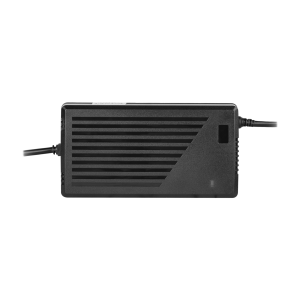 Зарядний пристрій для акумуляторів LogicPower LiFePO4 12V-12A-144W(19295)