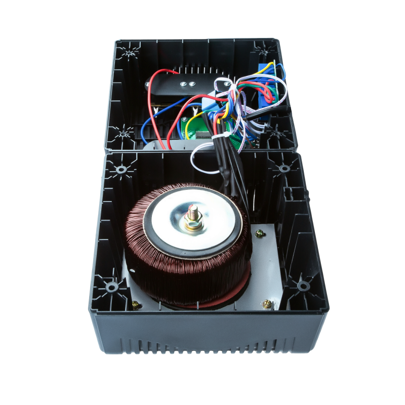 Стабілізатор напруги LPT-1000RD (700W)