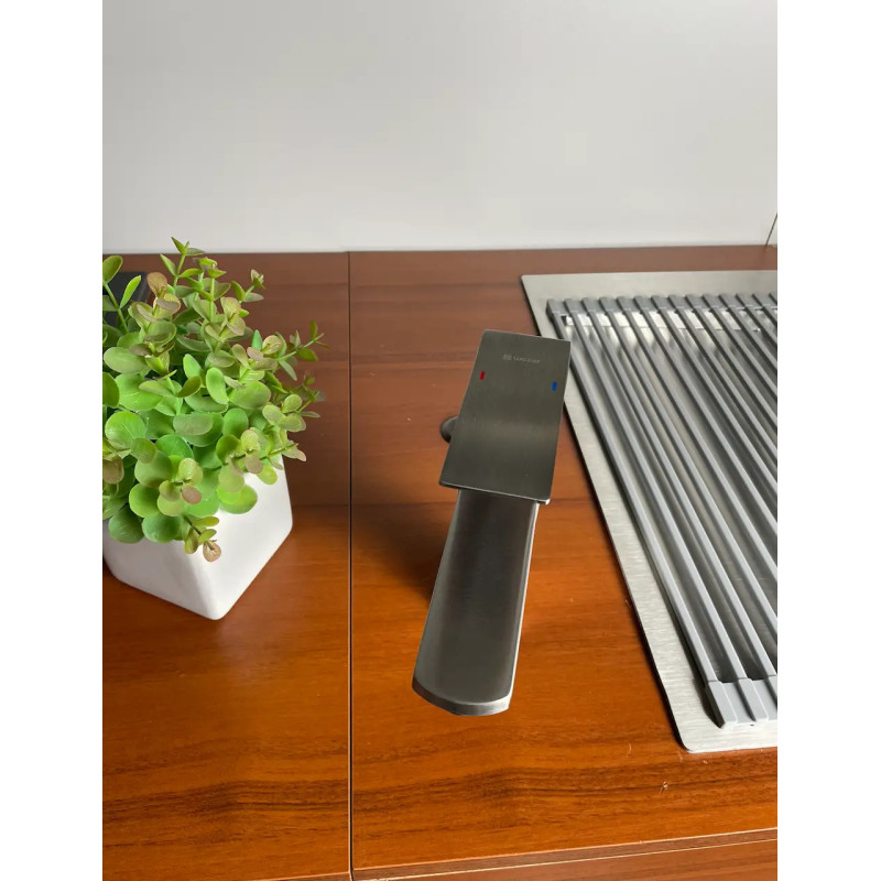 Змішувач для умивальника WEZER PRO1-02-GUNGREY (збройова сталь, сірий)