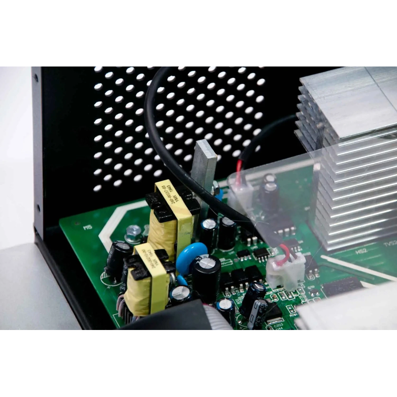 Гібридний інвертор 1,5 кВт MUST PV18-1512VPM (12В,10/20A, 160-275В, MPPT,60А, 15-145 Vdc)