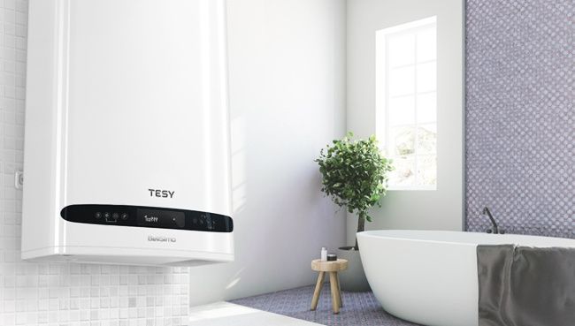 Бойлер Tesy BelliSlimo GCR 802724D E31 ECW Cloud в інтер'єрі